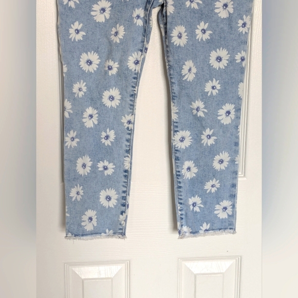 GAP Kids (Size 8) Super Skinny Floral Ankle Jeans Adjustable Waist Frayed Edges - Picture 3 of 16